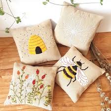 Corinne Lapierre Kit Bee Linen Lavender Bags