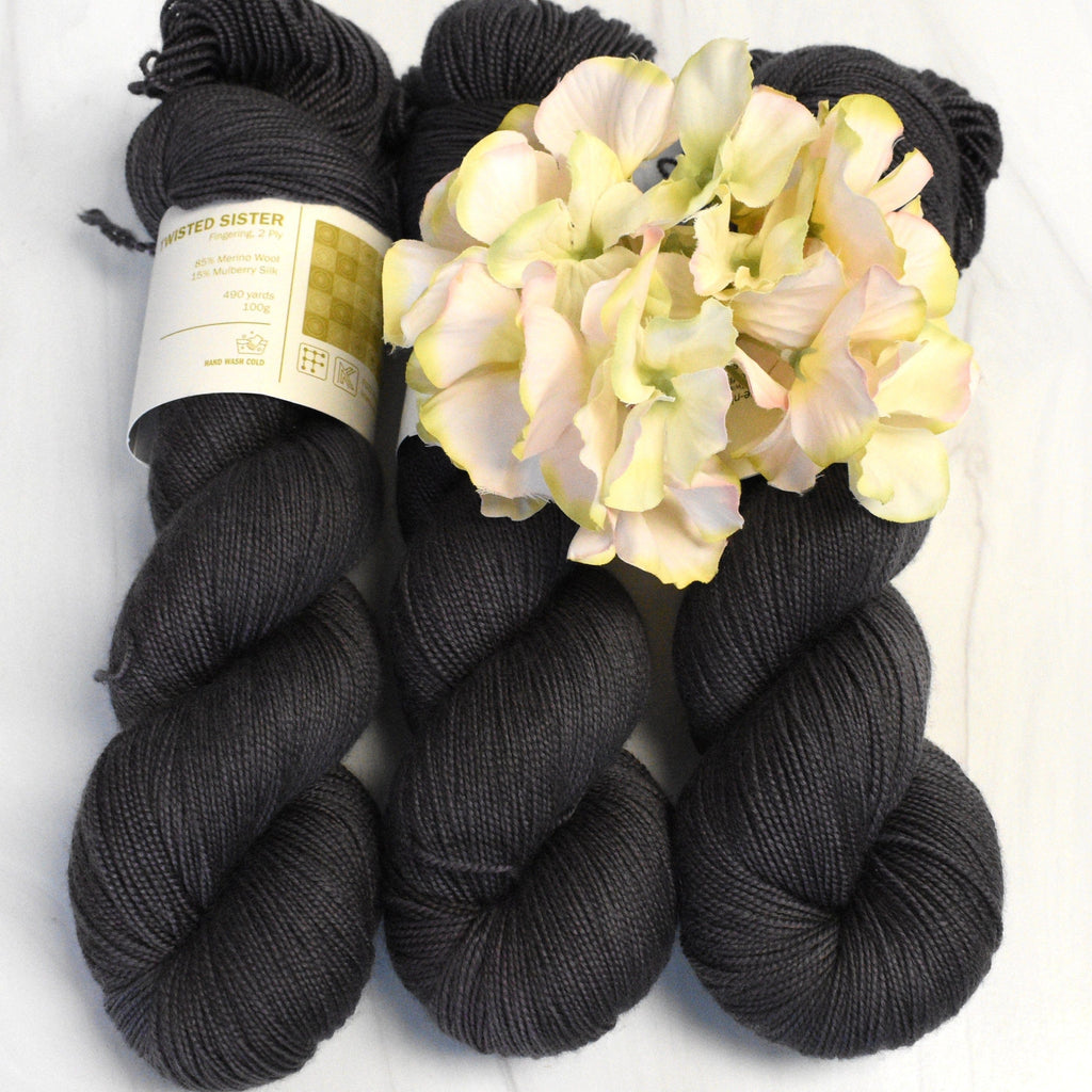 KraeO Yarn Coffee Black Twisted Sister