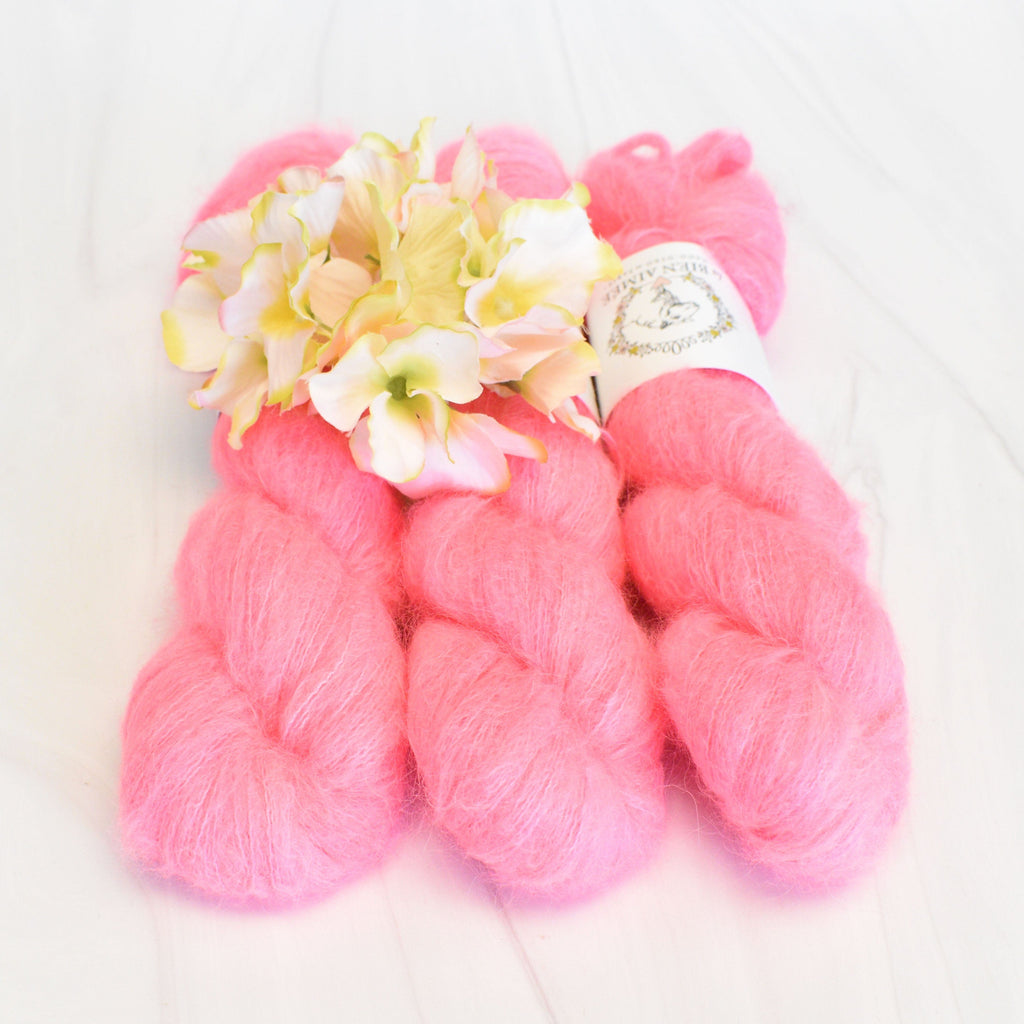 La Bien Aimee Fluoro Morganite Kumo