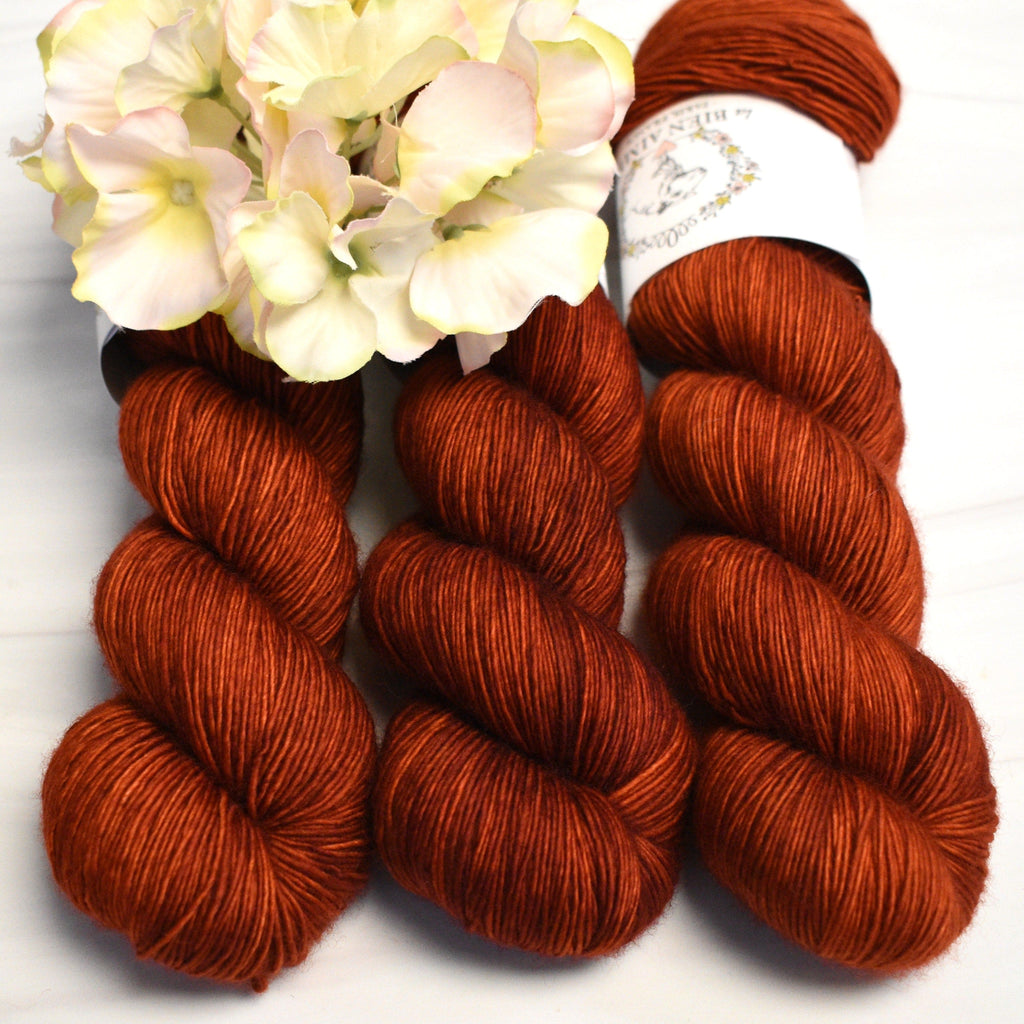 La Bien Aimee Yarn Paprika Merino Singles