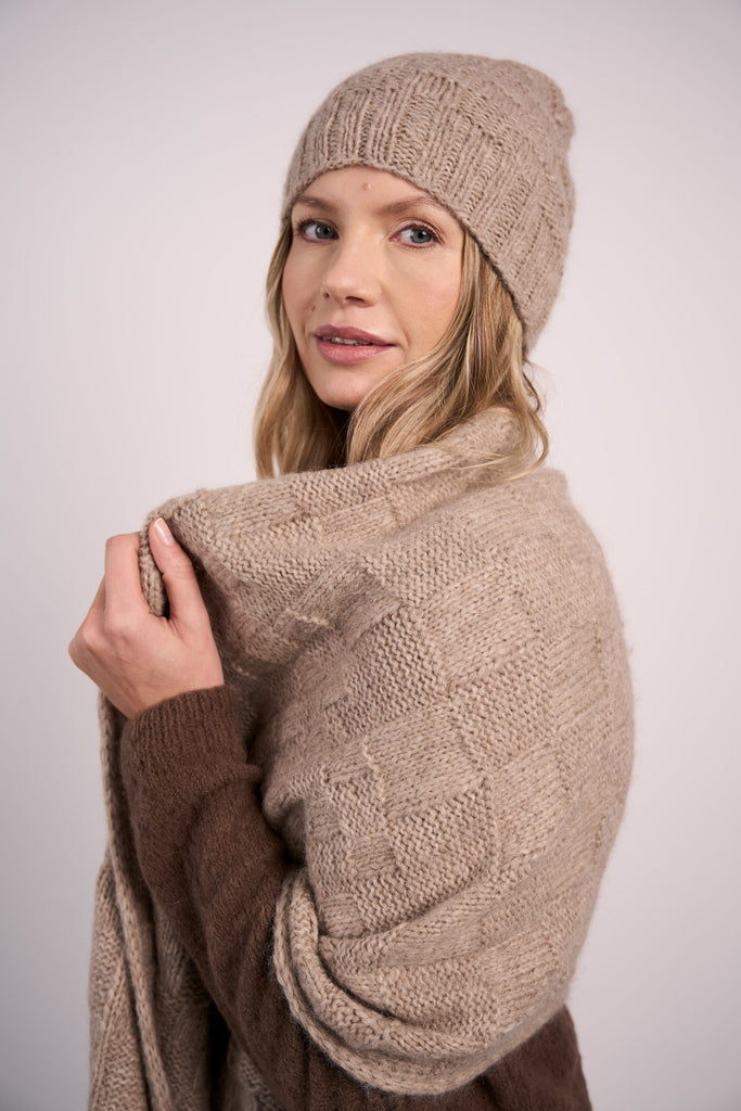 MODE at Rowan Kit Heather Hat & Wrap Yarn Kit