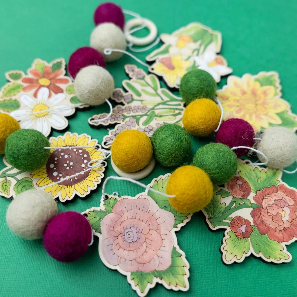 Woodsy Craft Co. Kit Flower DIY Garland Kit