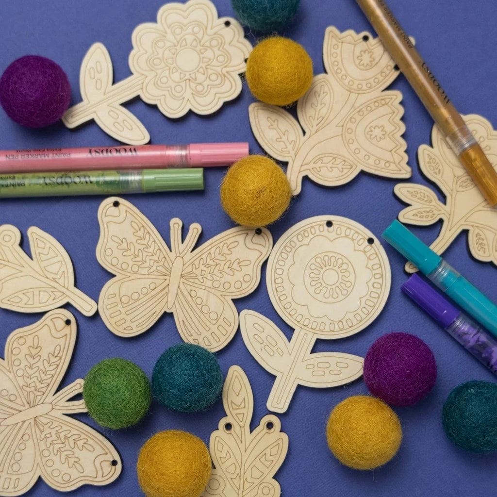Woodsy Craft Co. Kit Folksy Flower DIY Garland Kit