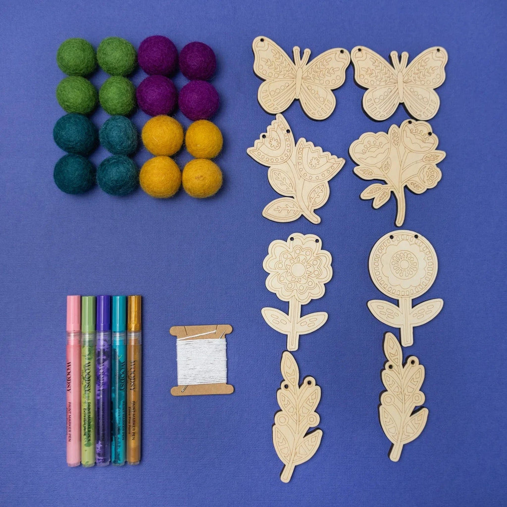 Woodsy Craft Co. Kit Folksy Flower DIY Garland Kit