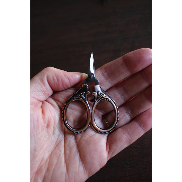 Ewe-nique Knits Mini Embroidery Scissors