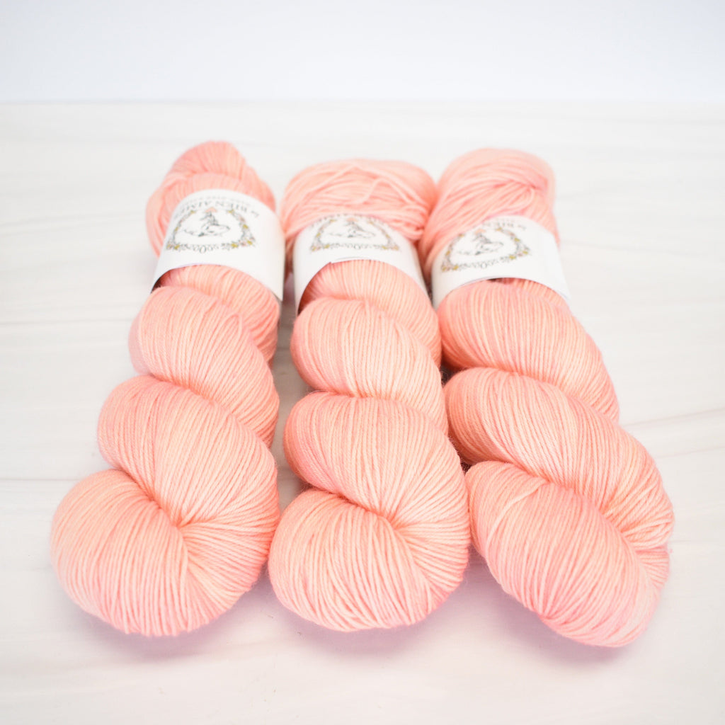 La Bien Aimee Peach Sweater Super Sock