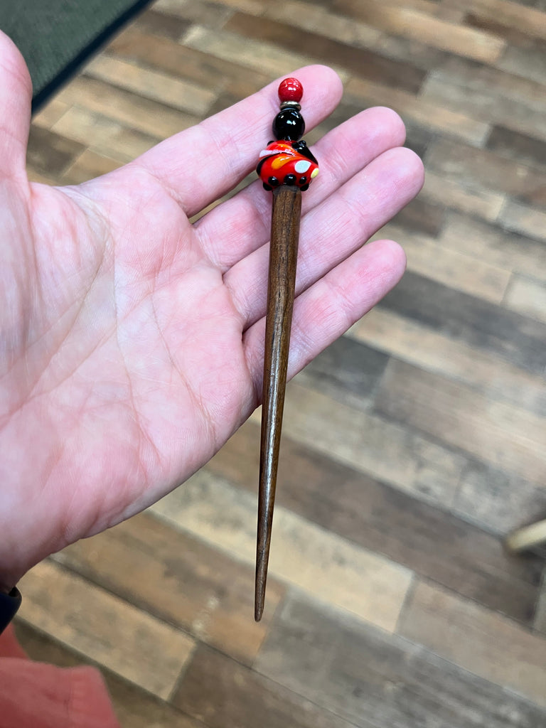0 Tools & Gifts Fancy Orange Shawl Pins