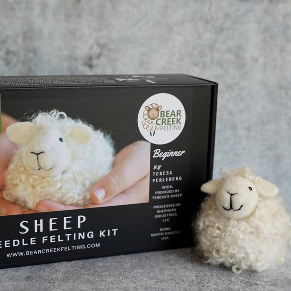 Bear Creek Needlefelting White Sheep Needle Felting Kit