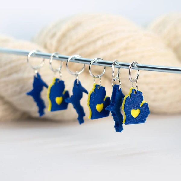 Blue Bird Makery Tools & Gifts Michigan Stitch Markers – Maize & Blue (Michigan Fans)