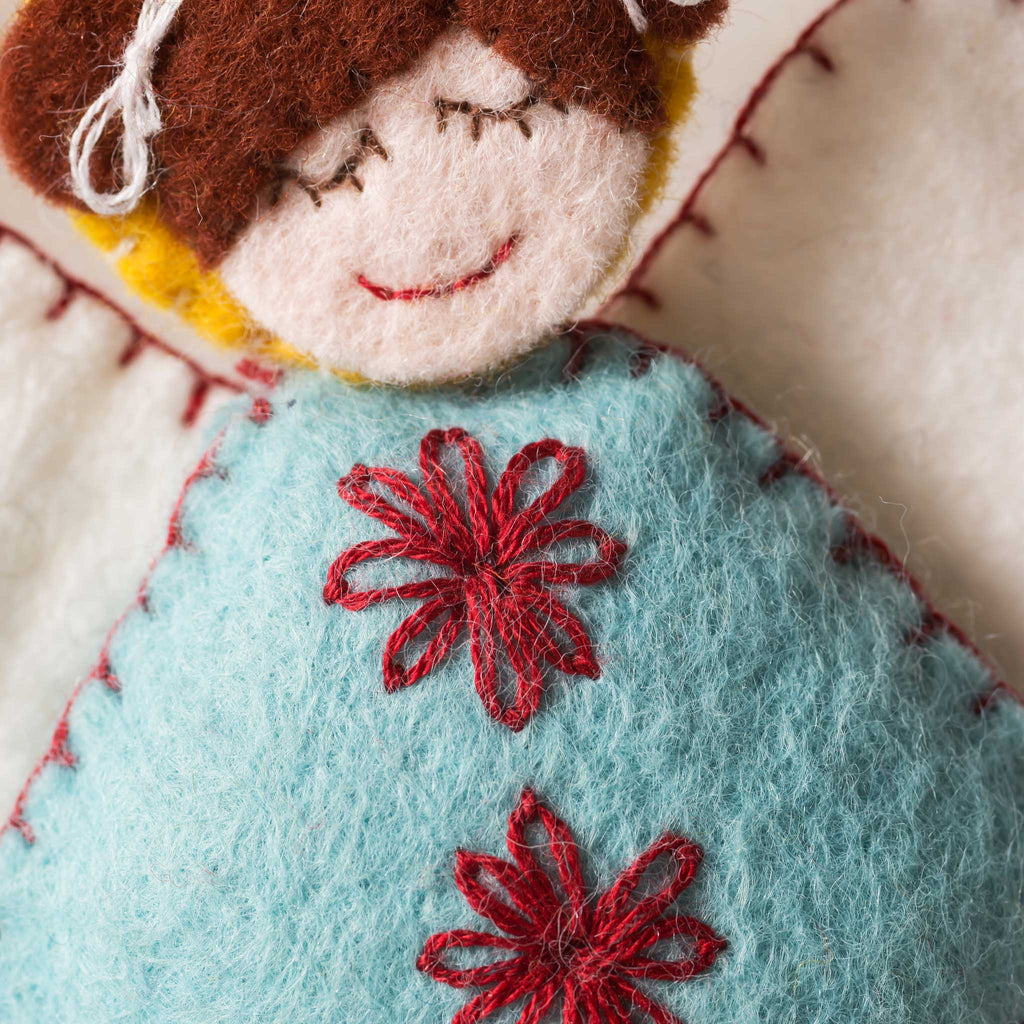 Corinne Lapierre Kit Scandinavian Angels Felt Craft Kit