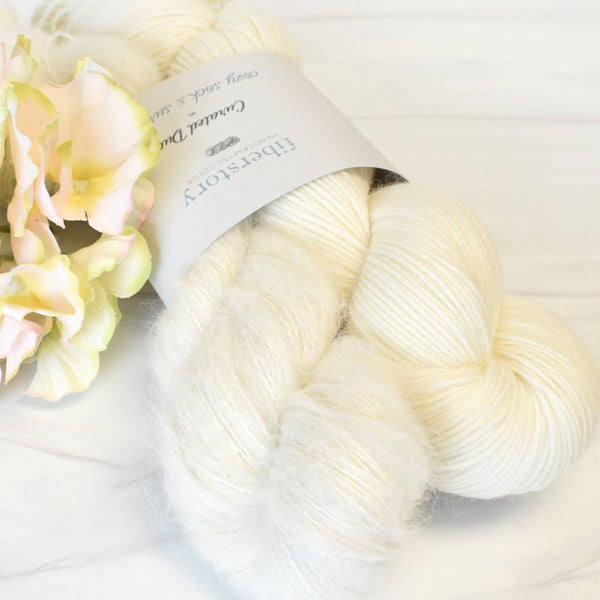 Bare (Undyed) Yarn