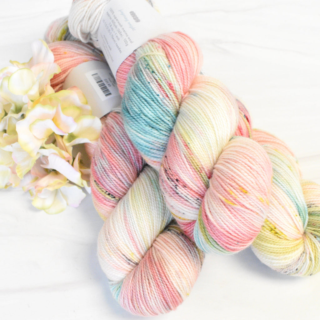 Fiberstory Yarn Front Yarn Flamingo Fave