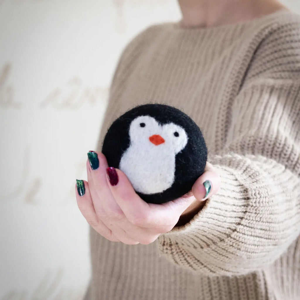 Friendsheep Tools & Gifts Penguin Dryer Ball - set of 3