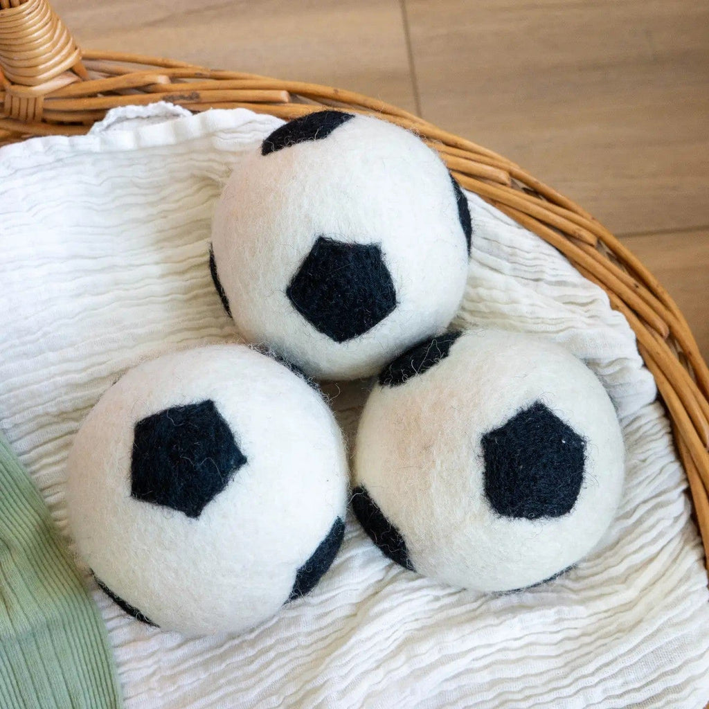 Friendsheep Tools & Gifts Soccer Ball Trio Dryer Ball - set of 3