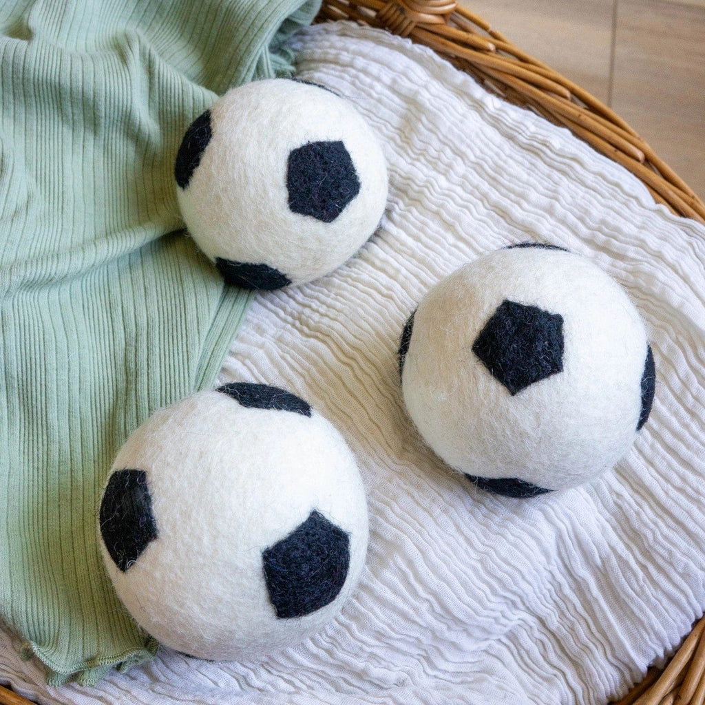 Friendsheep Tools & Gifts Soccer Ball Trio Dryer Ball - set of 3