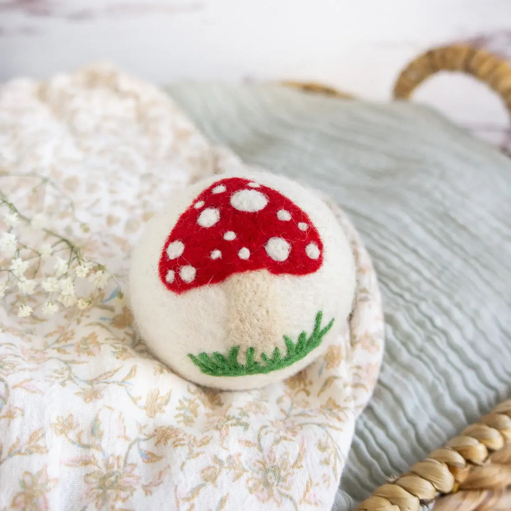 Friendsheep Tools & Gifts White Mushroom Trio Dryer Ball - set of 3