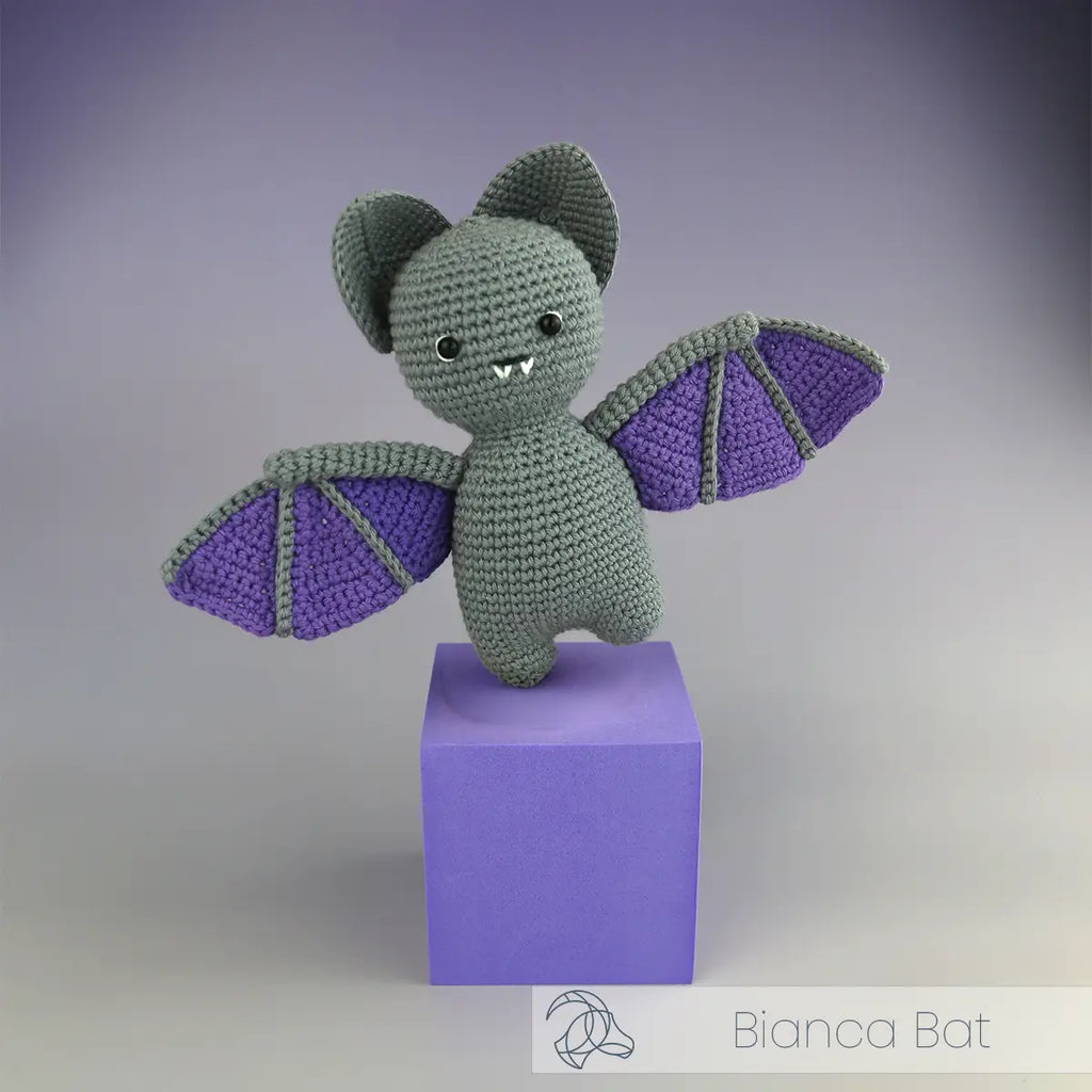 Hardicraft Kit Bianca Bat Crochet Kit