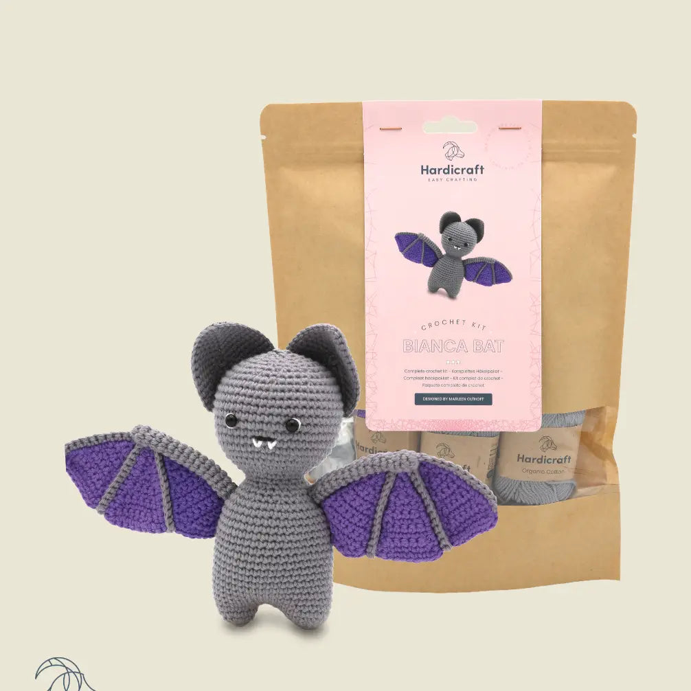 Hardicraft Kit Bianca Bat Crochet Kit