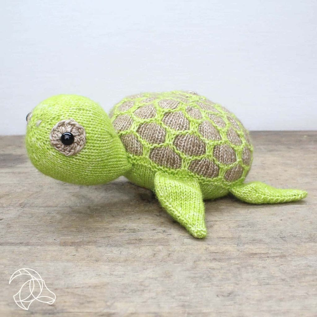 Hardicraft Kit Ties Turtle Knitting Kit