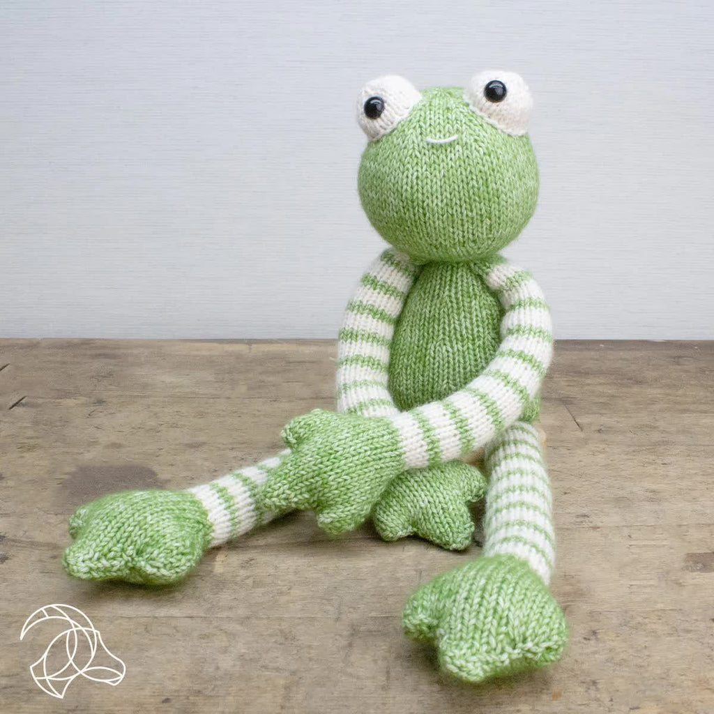 Hardicraft Kit Tinus Frog Knitting Kit