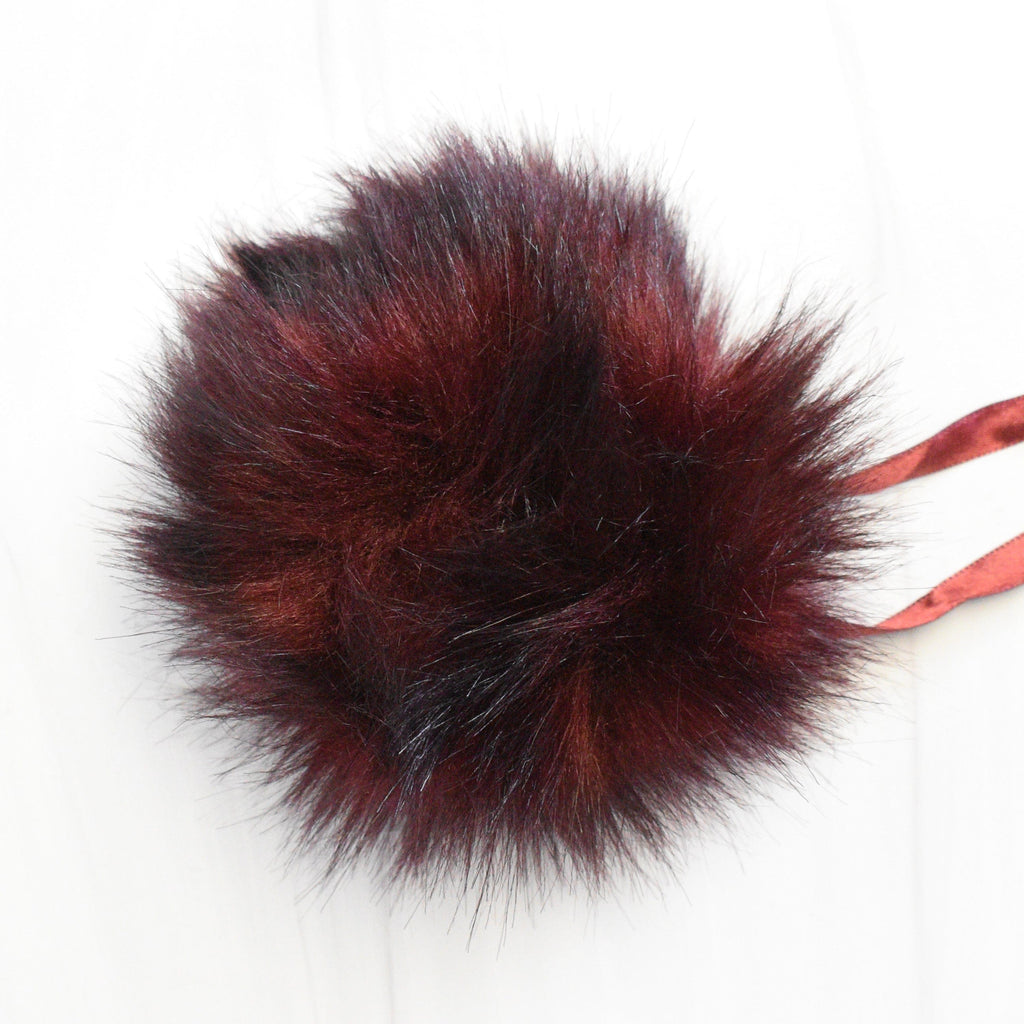 Ikigai Fiber Tools & Gifts Cabernet Faux Fur Poms