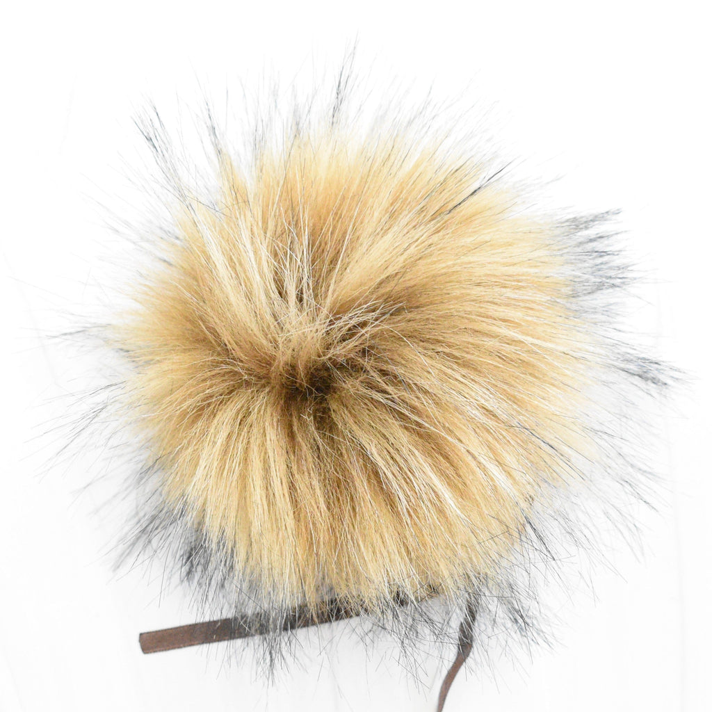 Ikigai Fiber Tools & Gifts Camel Faux Fur Poms