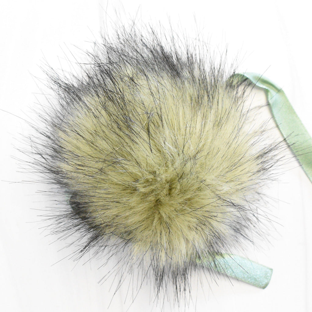 Ikigai Fiber Tools & Gifts Honeydew Faux Fur Poms
