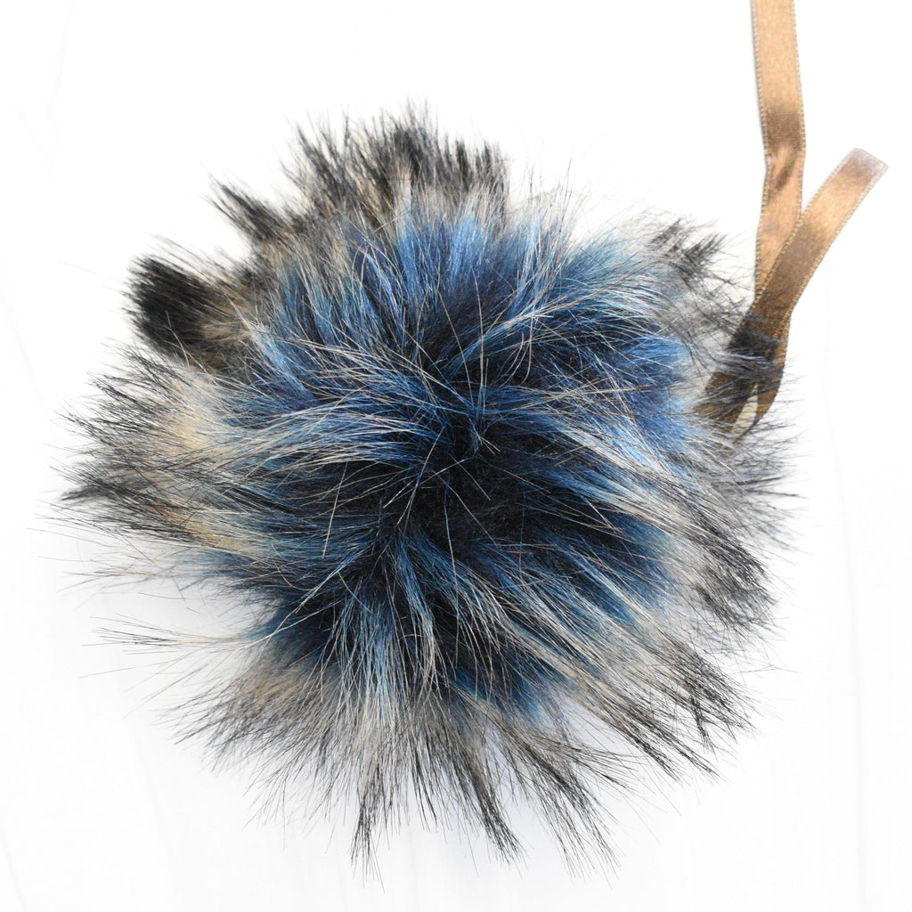 Ikigai Fiber Tools & Gifts Ocean Faux Fur Poms