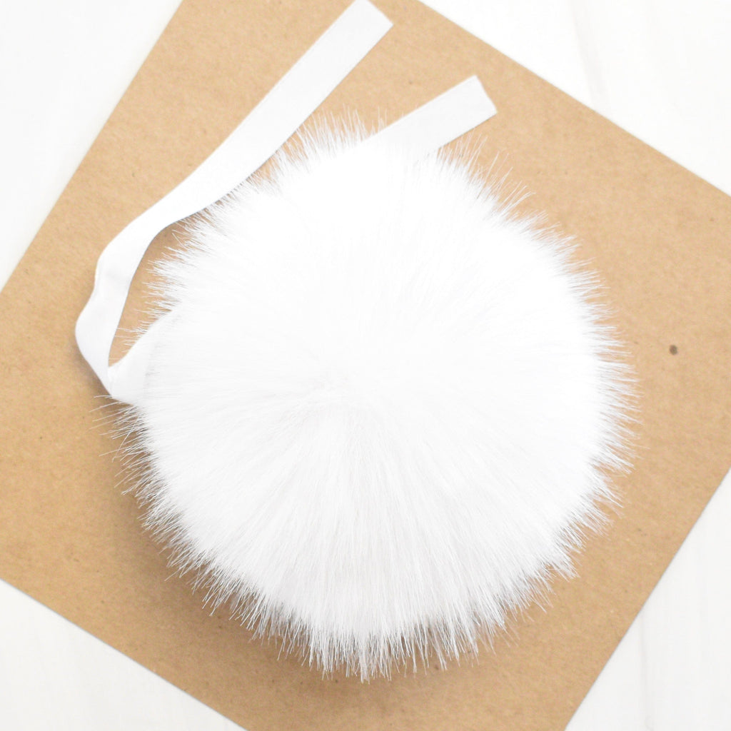 Ikigai Fiber Tools & Gifts White Luxe Faux Fur Poms
