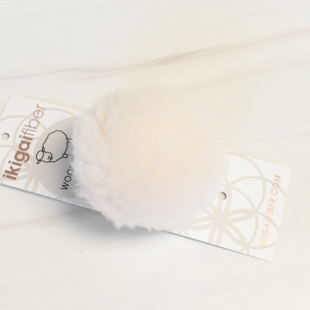 Ikigai Fiber Tools & Gifts White Wool Poms 8cm