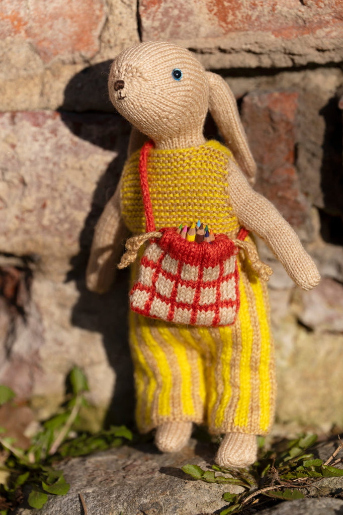 Laine Publishing Books Chez Myrtil : More seamless friends to knit & love