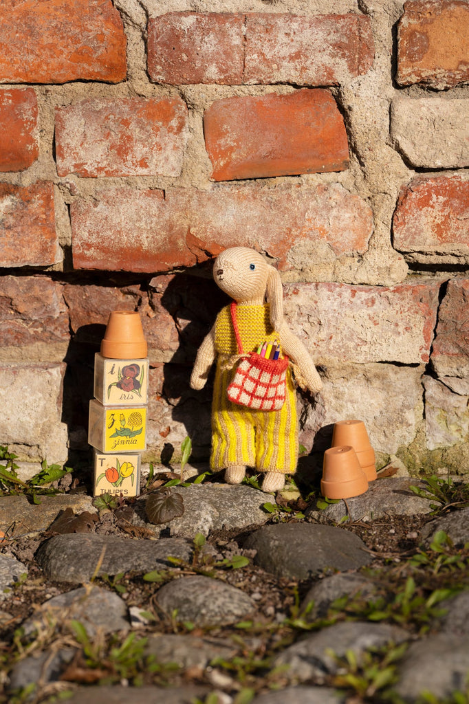 Laine Publishing Books Chez Myrtil : More seamless friends to knit & love