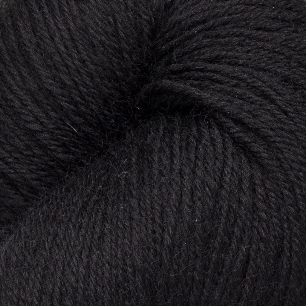 Novita Yarn Winter Black Laine x Novita 4ply
