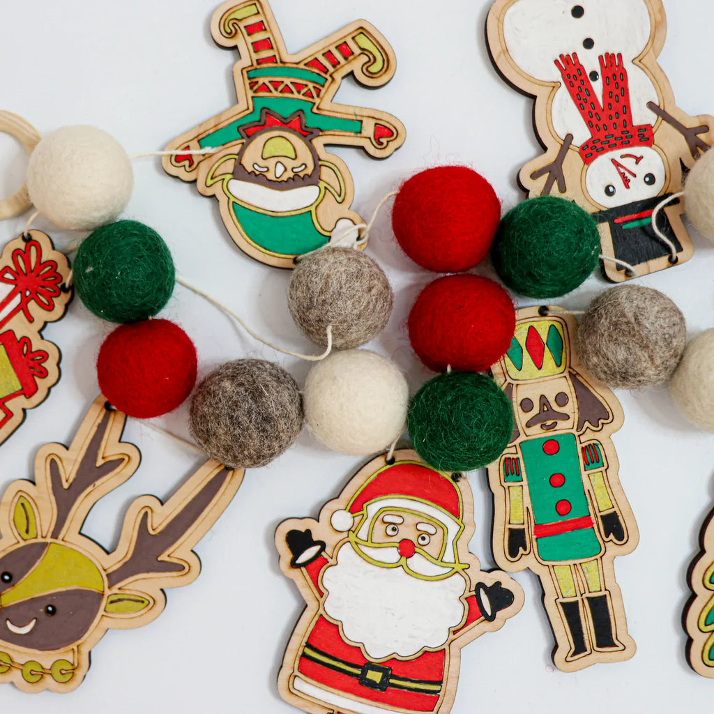 Woodsy Craft Co. Kit Christmas Spirit Garland Kit