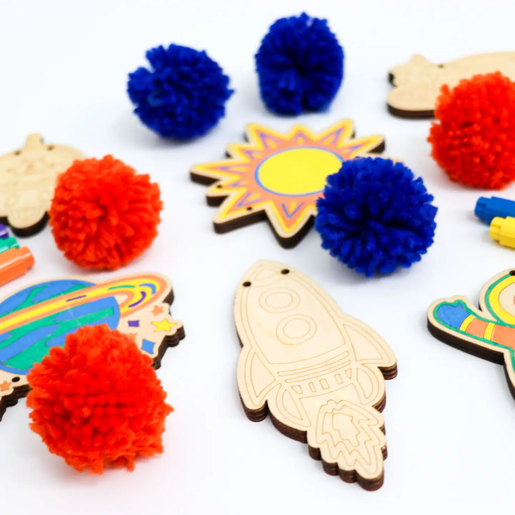 Woodsy Craft Co. Kit Outer Space Kids DIY Garland Kit
