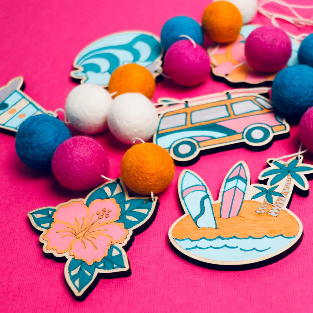 Woodsy Craft Co. Kit Surf DIY Garland Kit