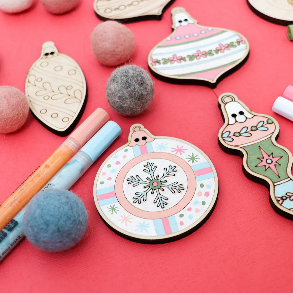 Woodsy Craft Co. Kit Vintage Ornament Garland Kit
