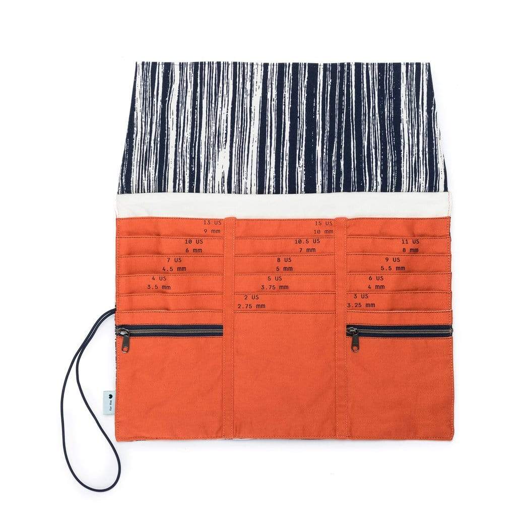 Della Q Tools & Gifts Sunset/Stripes Tri-fold Circular Case